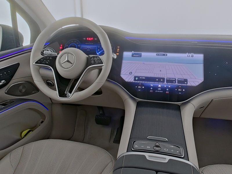 Mercedes-Benz EQS SUV 450 4MATIC AMG Line + LEDER + HYPERSCR, Achat, 1800 kg, Entreprise, 656 km