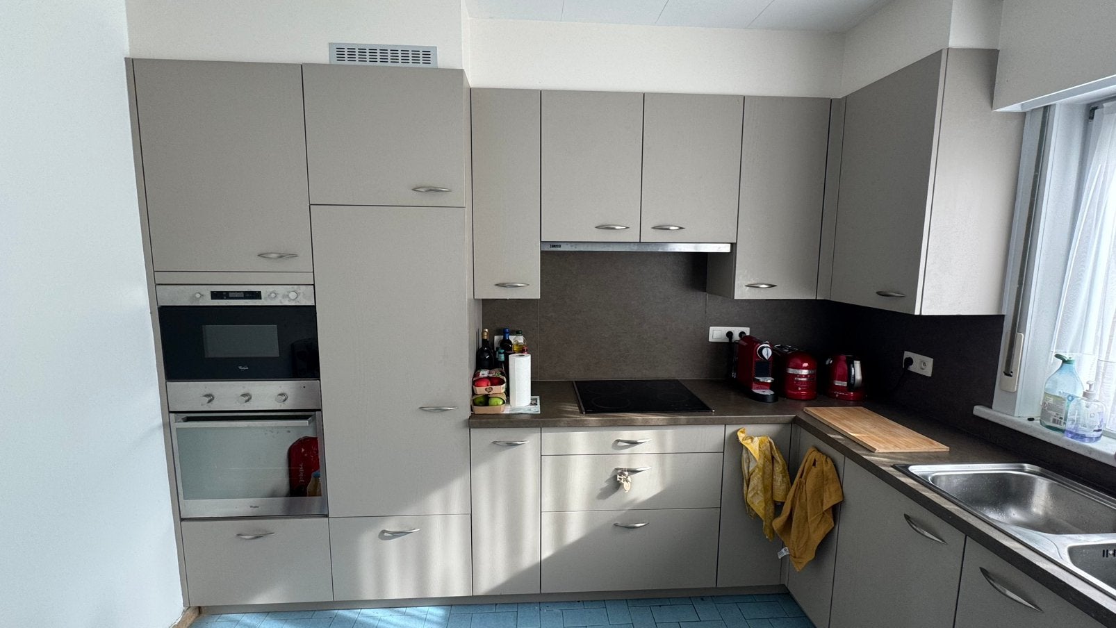 Keuken over te nemen, zelf uitbreken., Huis en Inrichting, Ophalen, Gebruikt, Hoekkeuken, Kunststof