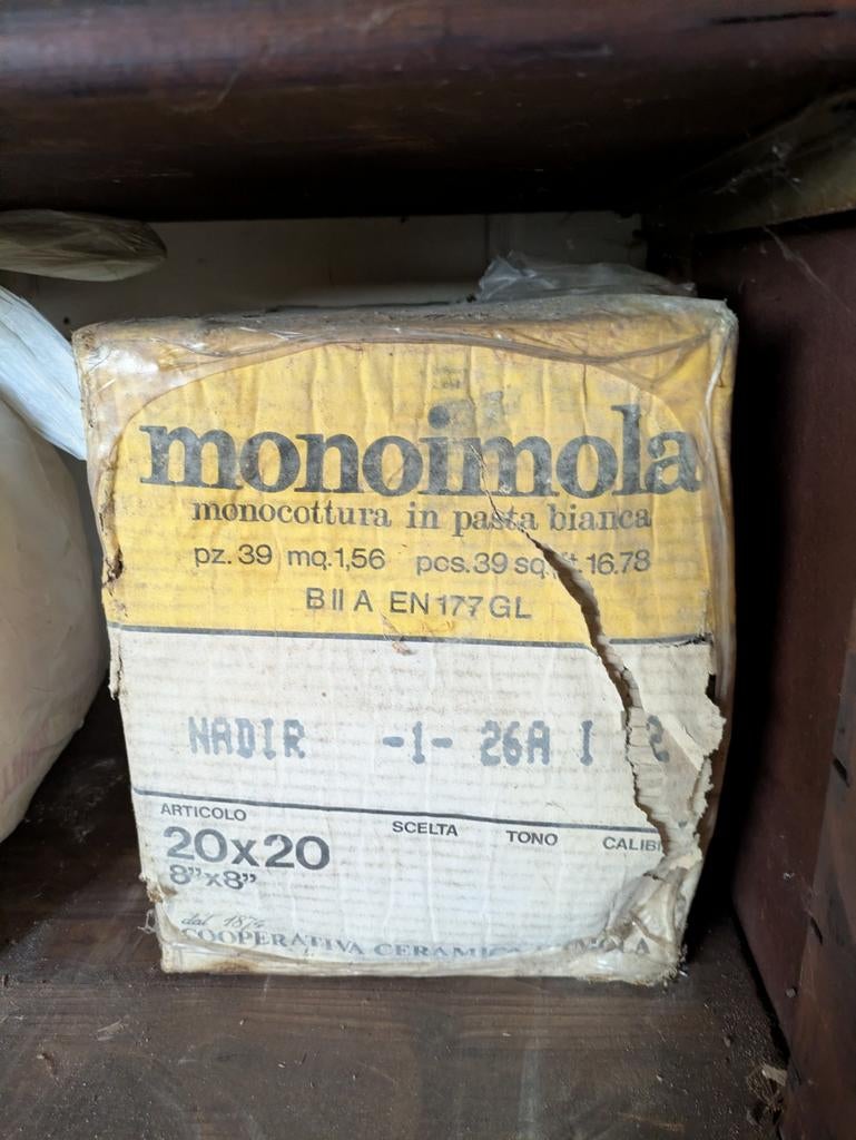 Vintage/oudere  Italiaanse keramische  vloertegels, Doe-het-zelf en Bouw, Tegels, Nieuw, Vloertegels, Keramiek, 20 tot 40 cm, 20 tot 40 cm