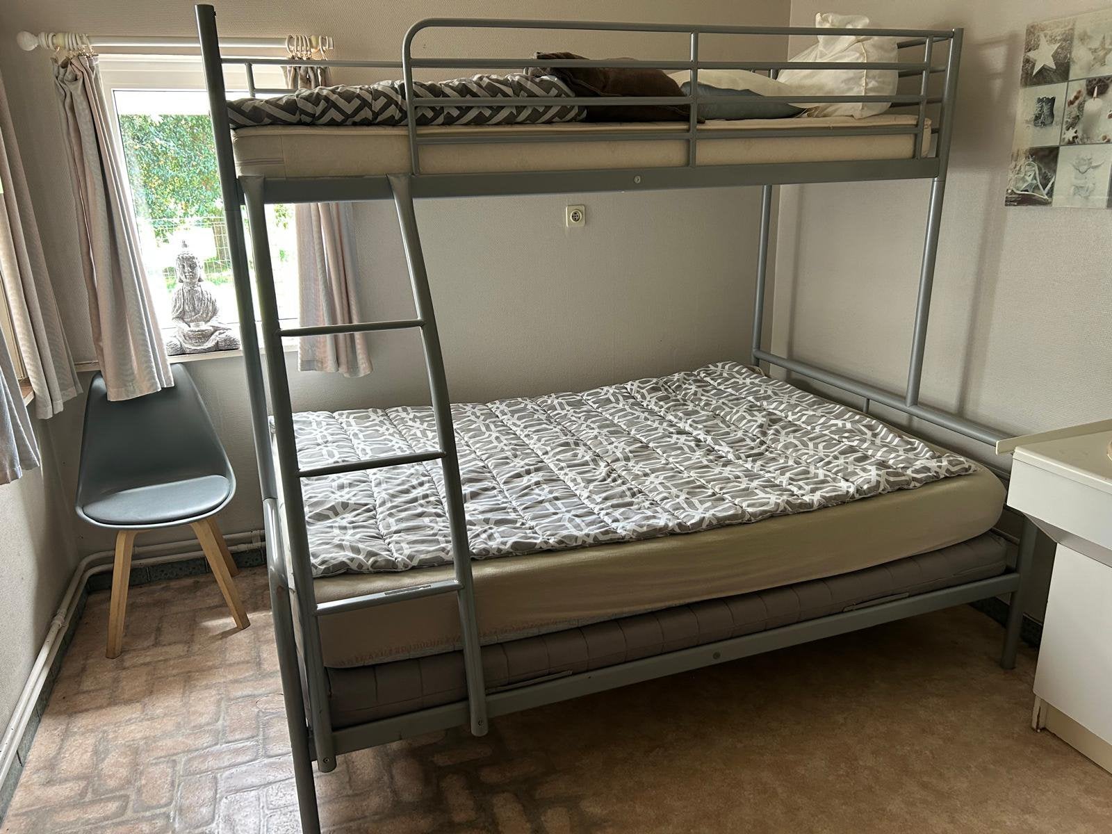 Advertentie: Stapelbed 90x200 + 140x200 met Matrassen, Ophalen, Eenpersoons, Zo goed als nieuw, 200 cm
