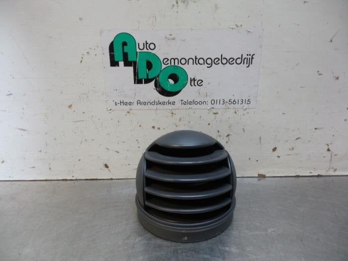 Grille aération tableau de bord d'un Smart Fortwo, -, 3 mois de garantie, Utilisé, -