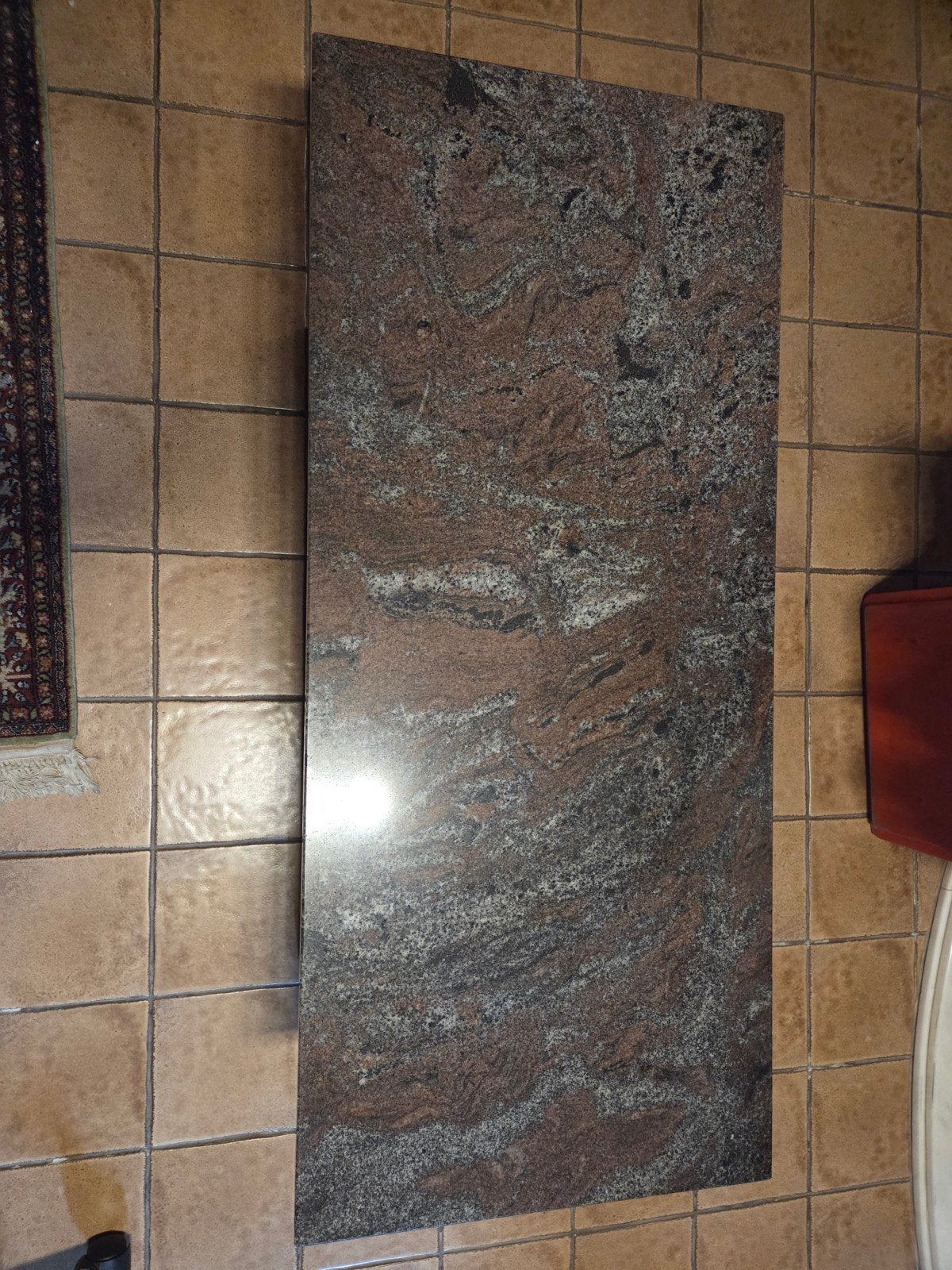 table en marbre, Enlèvement