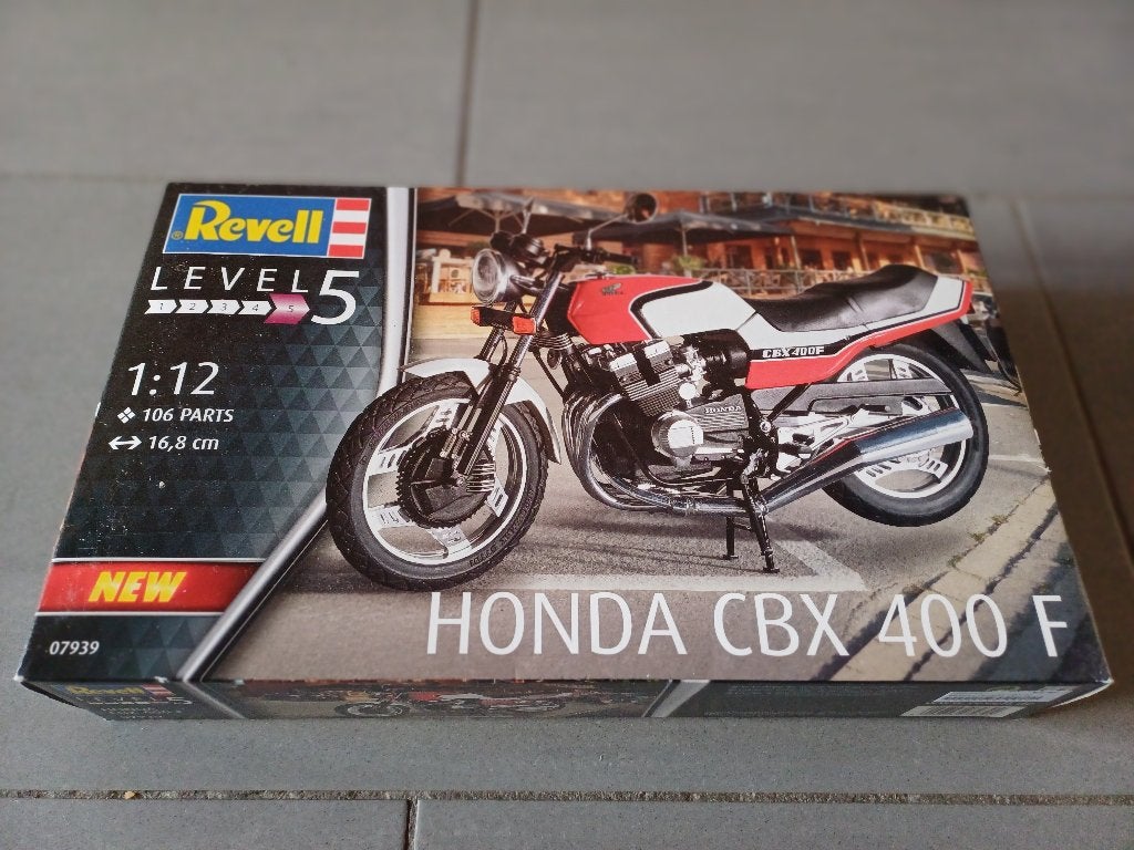 Kit de construction Revell Moto Honda CBX 400 F, 1:50 ou moins, Revell, Comme neuf, Enlèvement