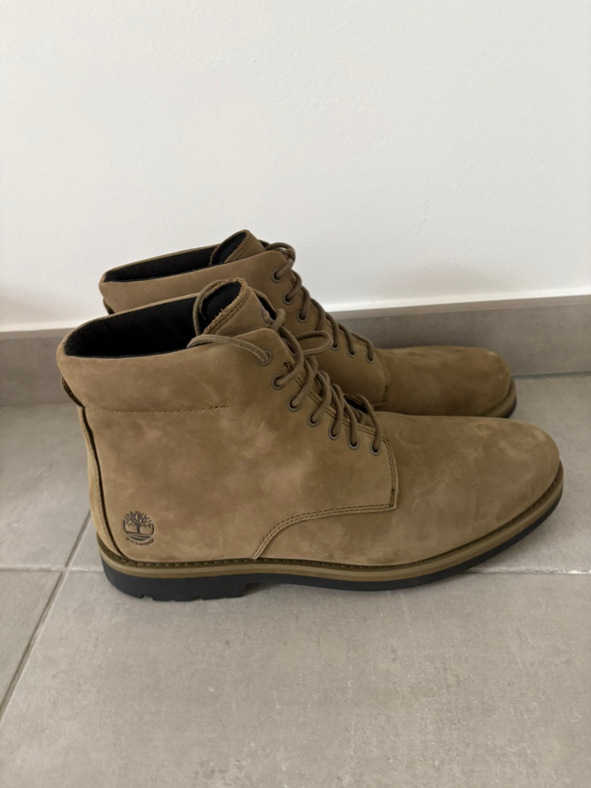 BOTTES EN DAIM TIMBERLAND, Enlèvement, Comme neuf, Bottes