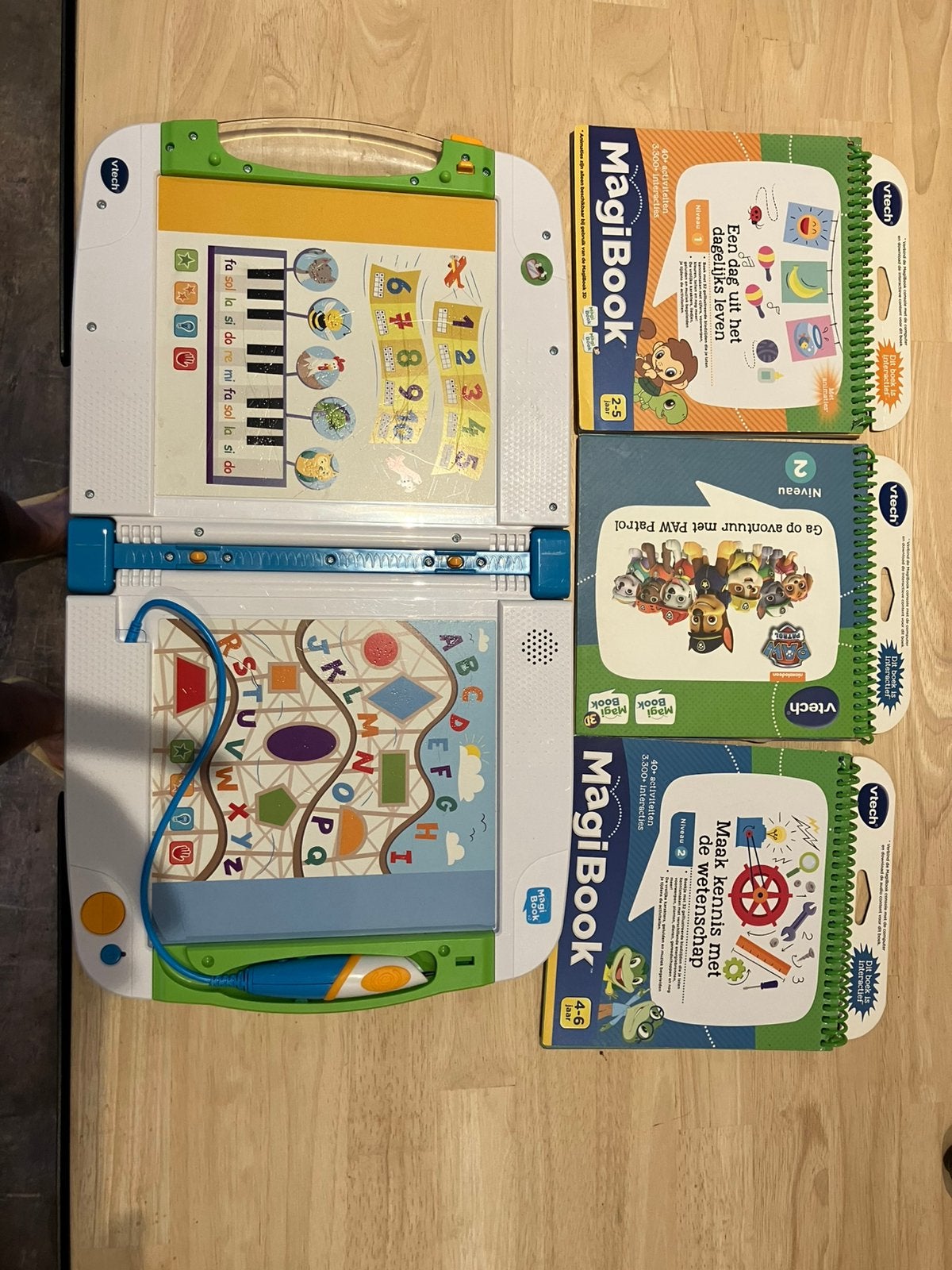 Vtech magibook met 3 interactieve boekjes van 2 - 6 jaar, Ophalen of Verzenden, Zo goed als nieuw, 4 tot 6 jaar