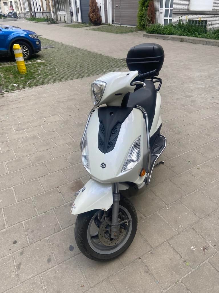 Piaggo fly 4t 2v, Ophalen, Zo goed als nieuw