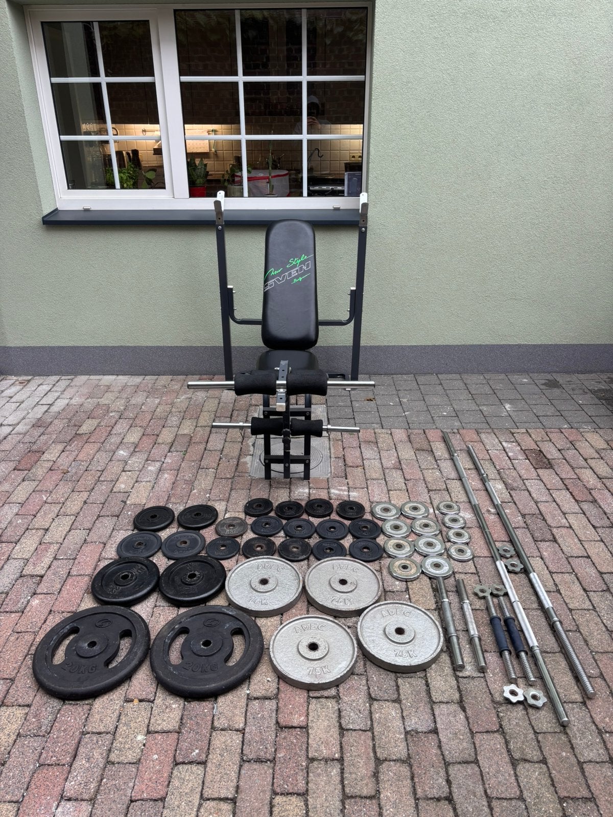Fitness gewichten en bench, Sport en Fitness, Ophalen, Zo goed als nieuw, Fitnessbank