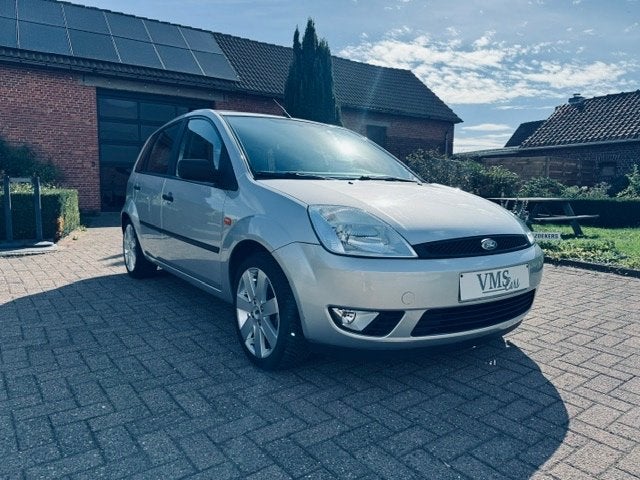 Ford Fiesta 1.4 Essence * Garantie * Airco *, 144 g/km, Argent ou Gris, Entreprise, Garantie prolongée