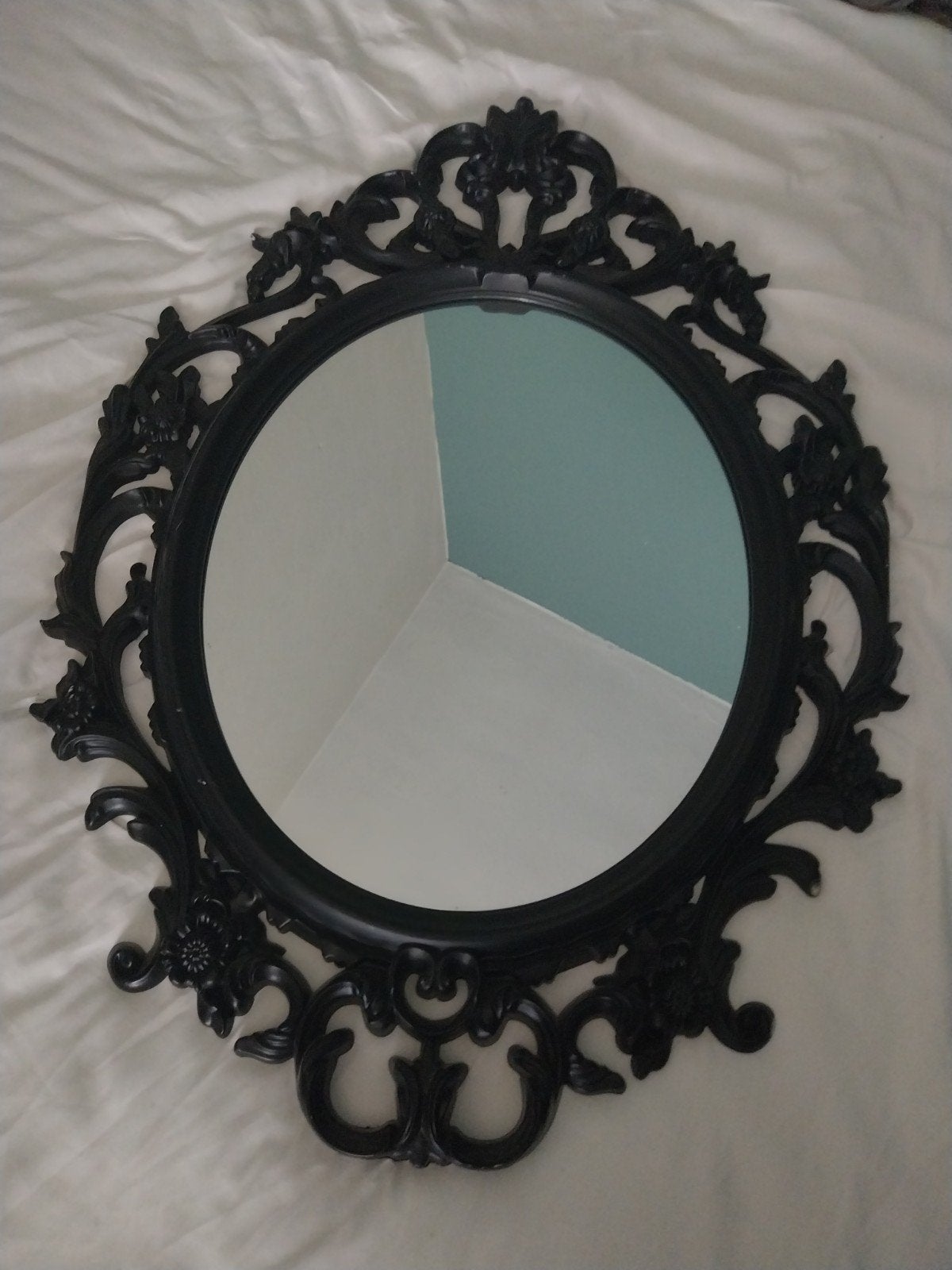 Miroir ovale noir style baroque, Enlèvement, Ovale
