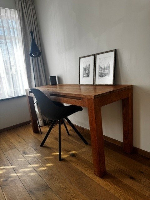 mooi klein bureau in teak, Huis en Inrichting, Ophalen, 160 cm, Bruin, Zo goed als nieuw