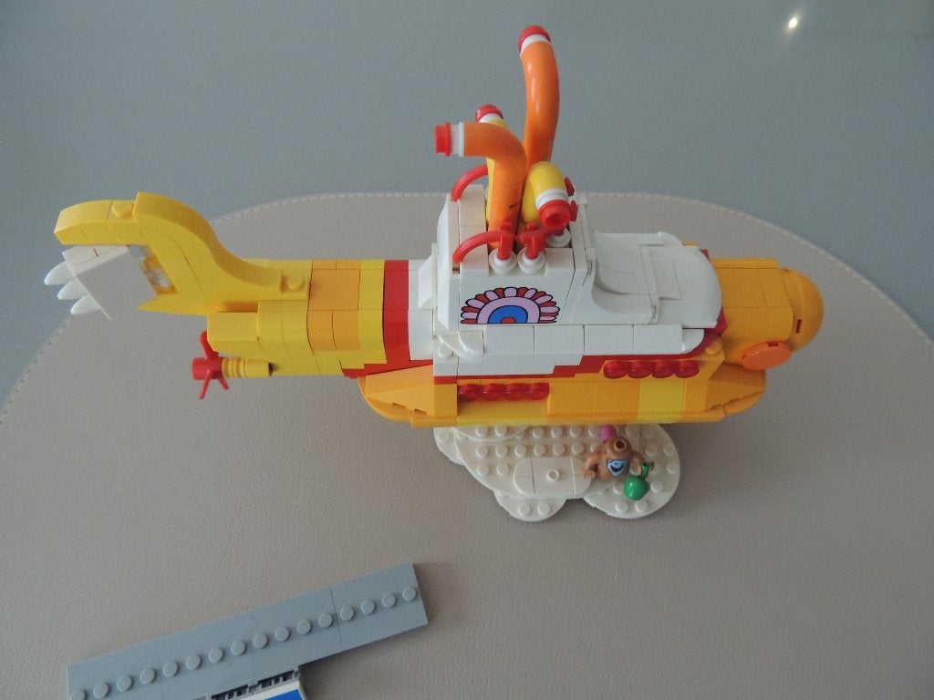Lego 21306 The Beatles Yellow Submarine, Ophalen, Lego, Zo goed als nieuw, Icons