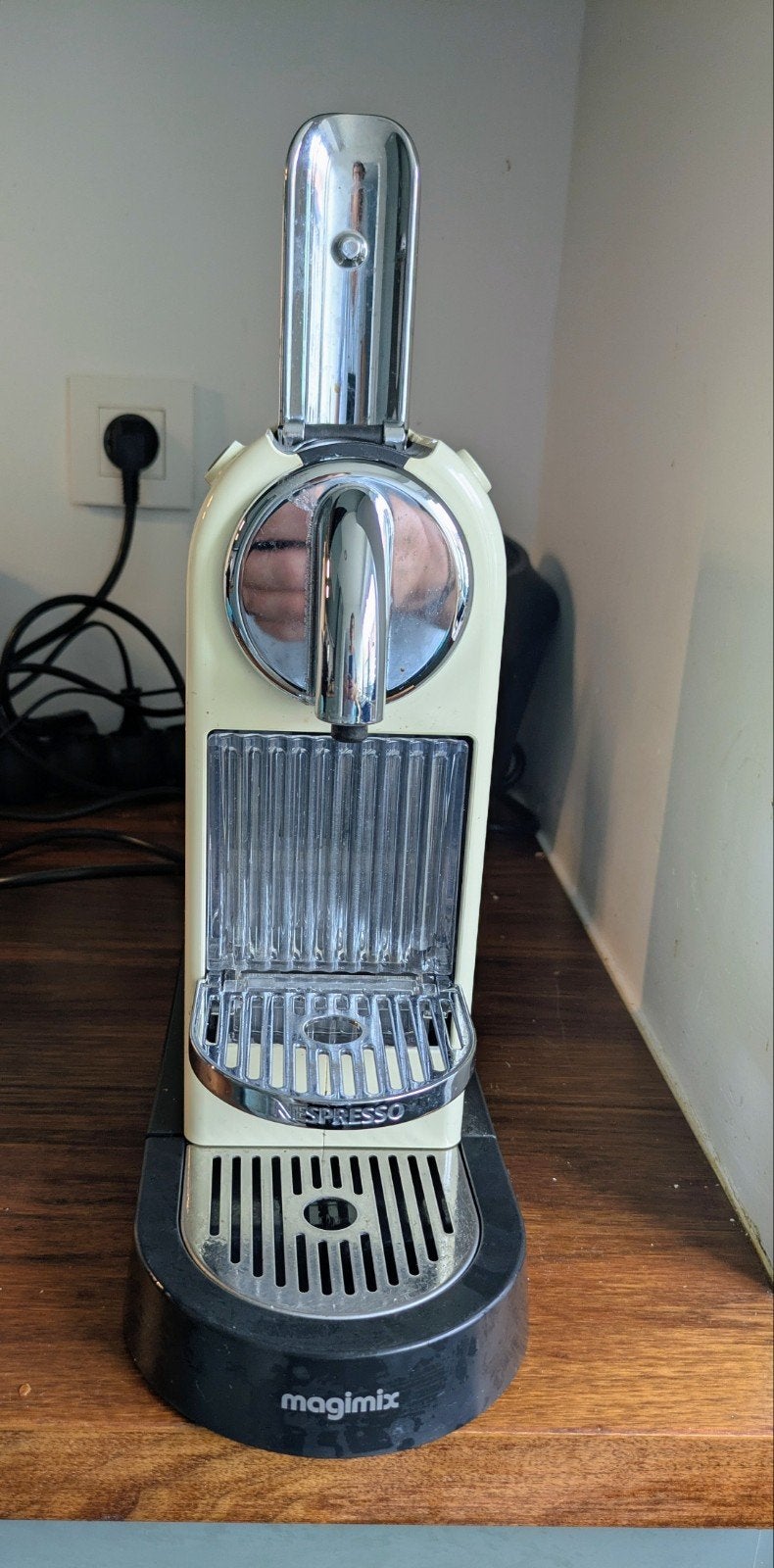 Magimix Nespresso, Ophalen, Gebruikt, Espresso apparaat, Koffiepads en cups