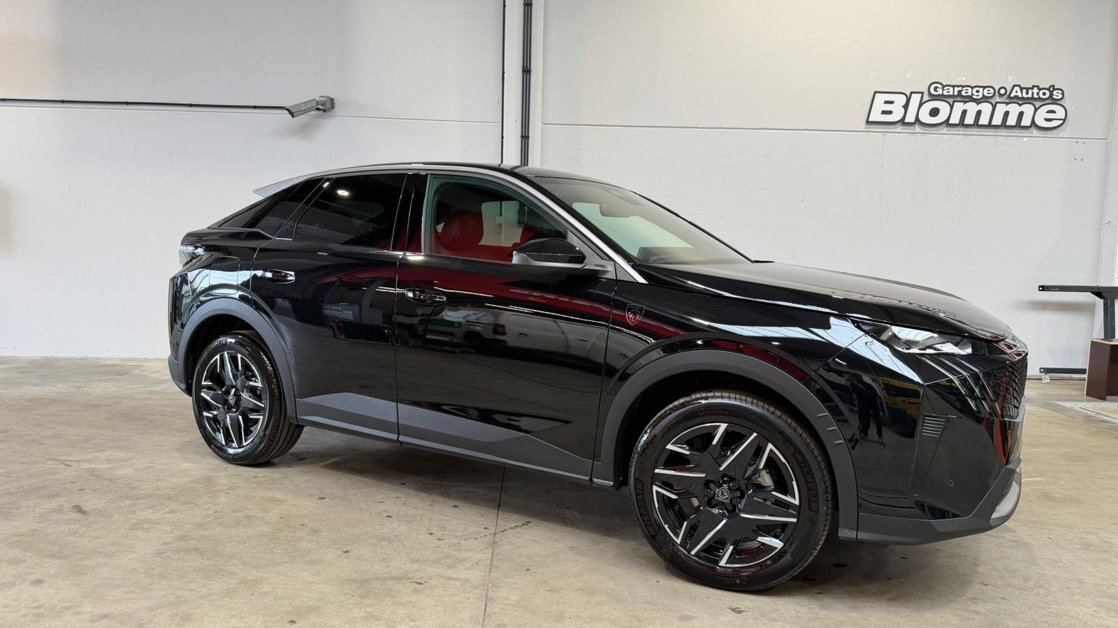 Peugeot 3008 1.2 Hybrid 145 GT-Line NIEUW - mild hybrid, Gebruikt, 145 pk, 1199 cc, Zwart