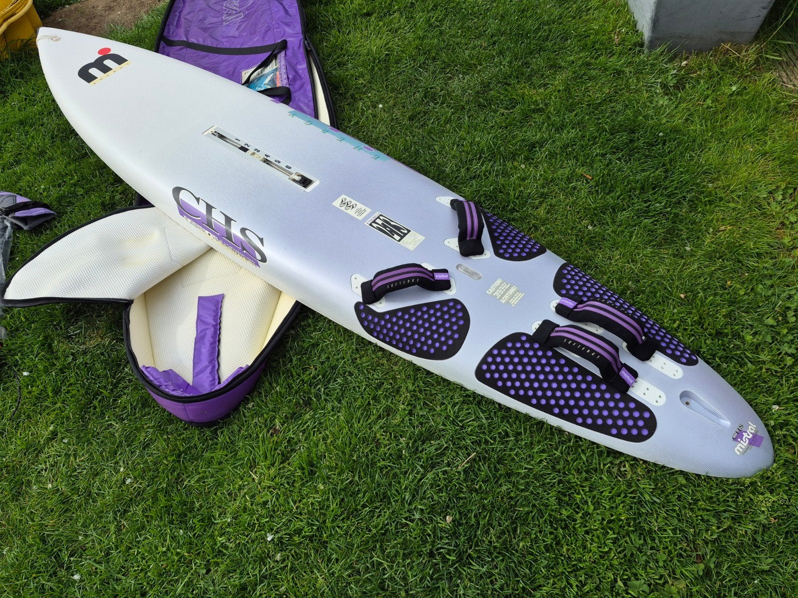 Windsurf High speed slalom MISTRAL ENERGY CHS, Watersport en Boten, Windsurfen, Ophalen, Met mastvoet, Zo goed als nieuw, Plank