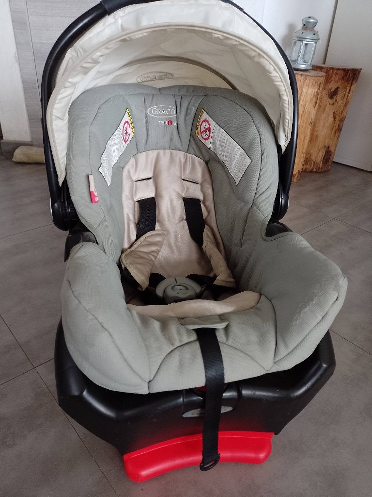 Siège auto bébé avec sa base, Enfants & Bébés, Enlèvement, Comme neuf, 0 à 13 kg, Graco