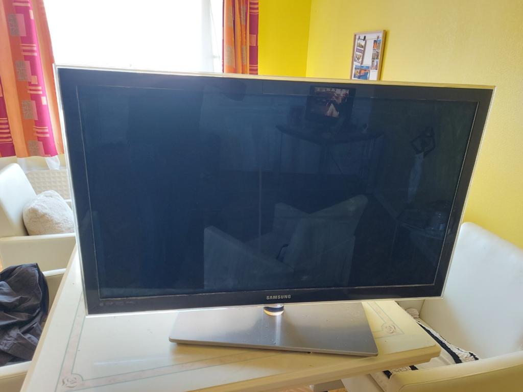 Tv hdmi de la marque samsung  90/60, Samsung
