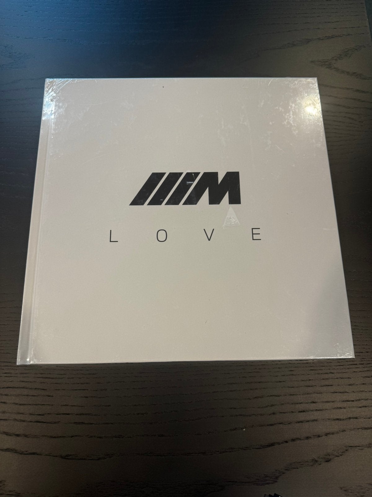 Boek BMW M Love (Engelse versie, nieuw in verpakking), Livres, Enlèvement ou Envoi, Neuf, BMW
