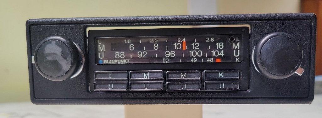 Blaupunkt Commander vintage autoradio., Ophalen