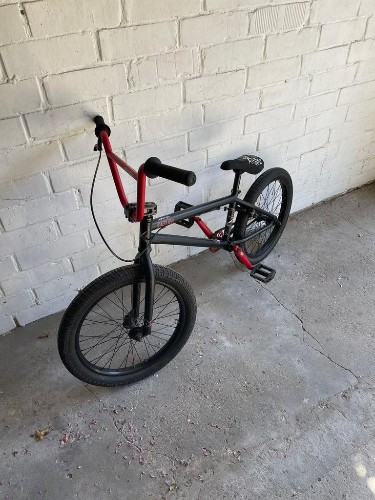 BMX WETHEPEOPLE JUSTICE, Fietsen en Brommers, Ophalen, Gebruikt