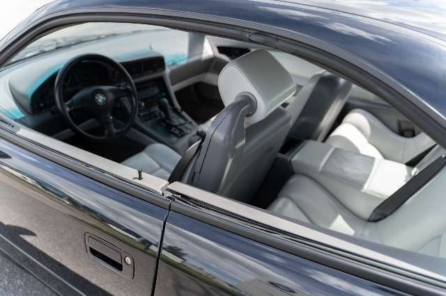 BMW 850i V12 van 1990, foto 4