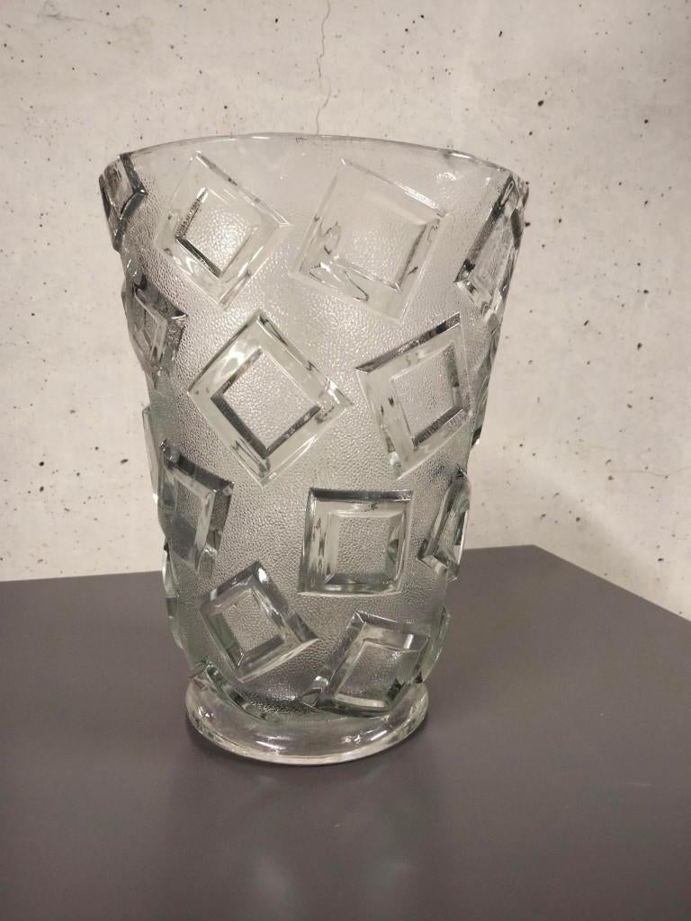 Stijlvolle Art Deco vaas in press mould glas, Antiek en Kunst, Ophalen of Verzenden