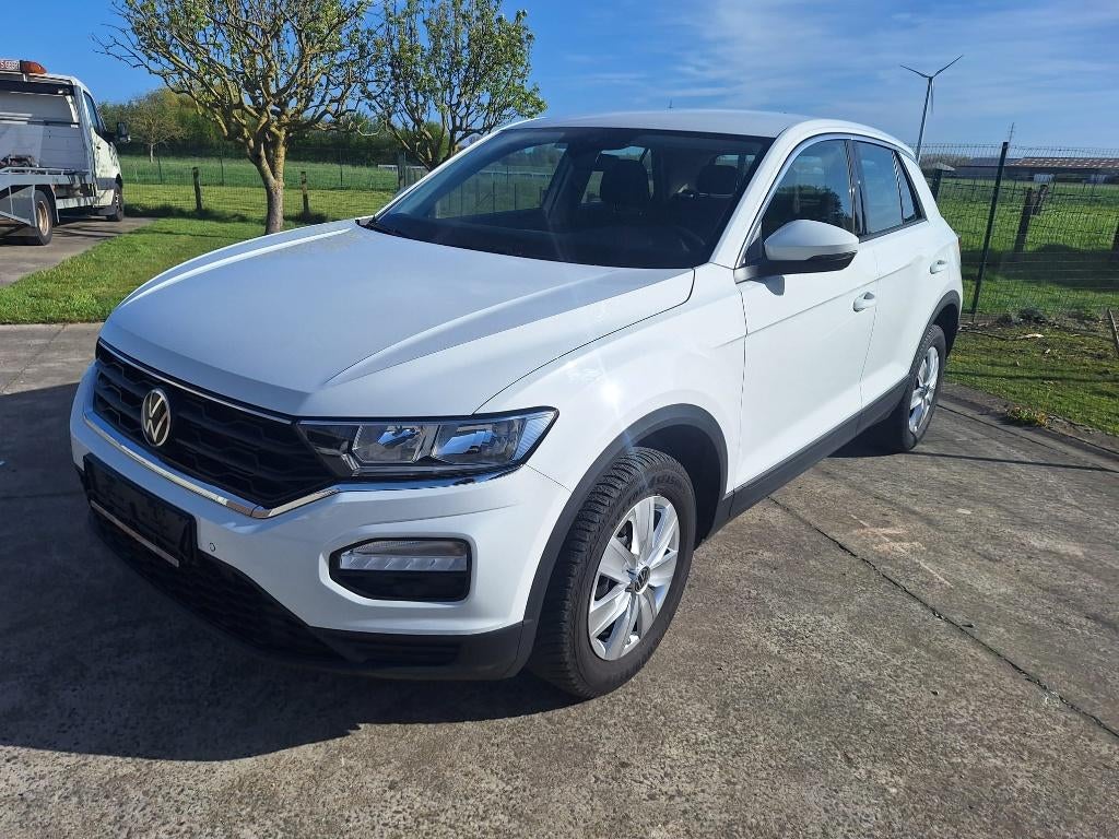vw t roc benzine  5/2021   64000 km, Auto's, Volkswagen, Euro 6, Bedrijf, Handgeschakeld, Radio