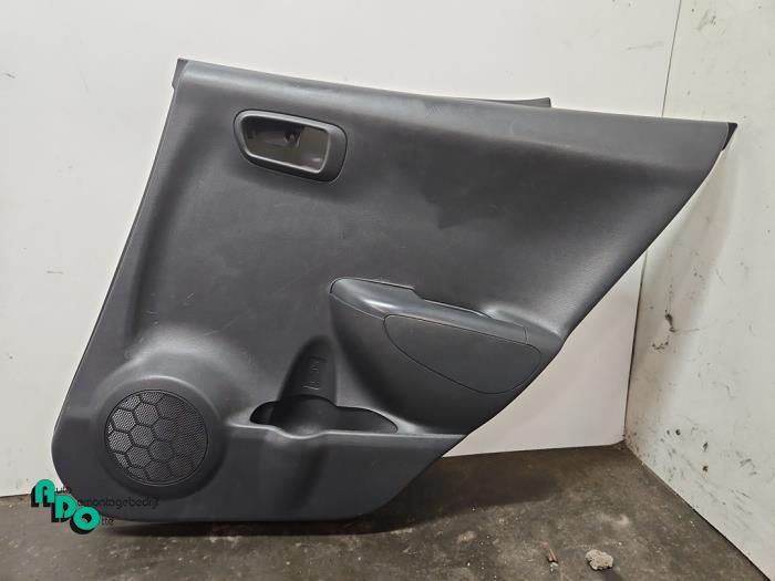 Portierbekleding 4Deurs rechts-achter van een Suzuki Alto (A, Gebruikt, -, -, Ophalen of Verzenden