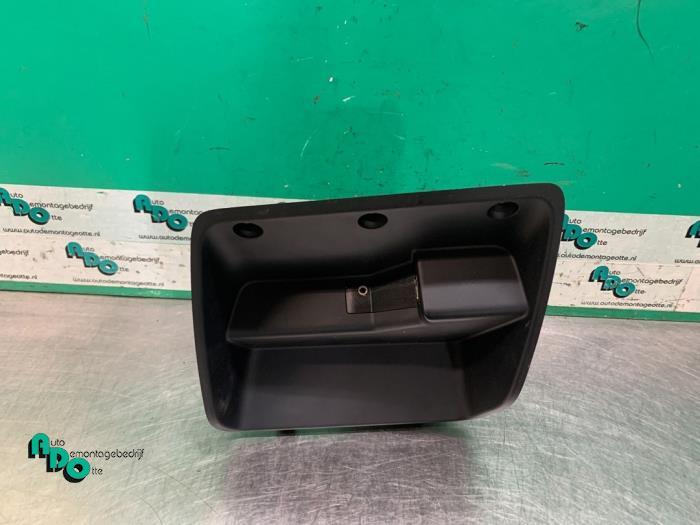 AUX/USB aansluiting van een Seat Ibiza (Ibiza 08-), Auto-onderdelen, Gebruikt, -, -, Ophalen of Verzenden