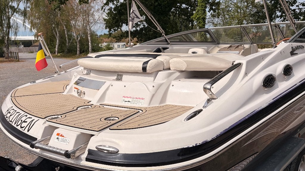 Glastron 215 GLS Bowrider - inboard 5.0L V8 - incl. trailer, Watersport en Boten, Ophalen, Binnenboordmotor, 42 cm, Benzine