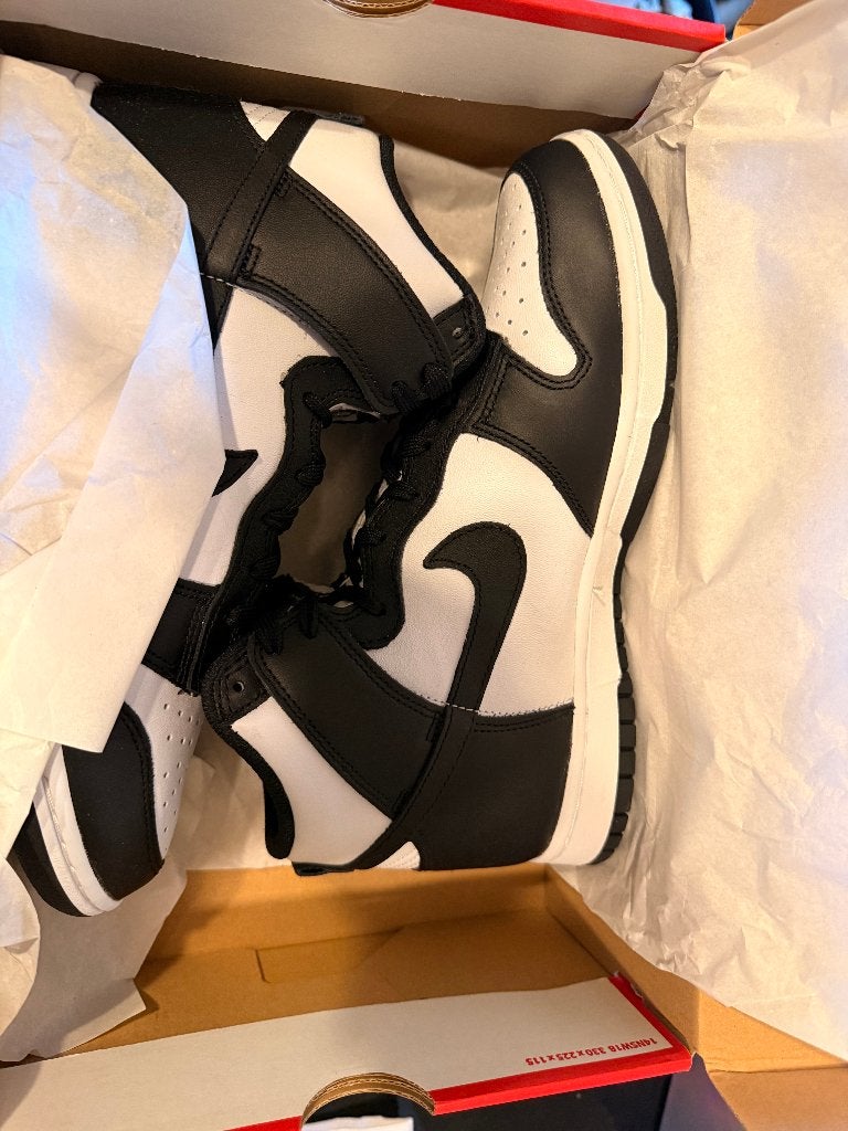 2 paar Nike Dunk High dames Panda US 9 met aankoopbewijs, Neuf, Enlèvement ou Envoi, Autres couleurs, Sneakers et Baskets