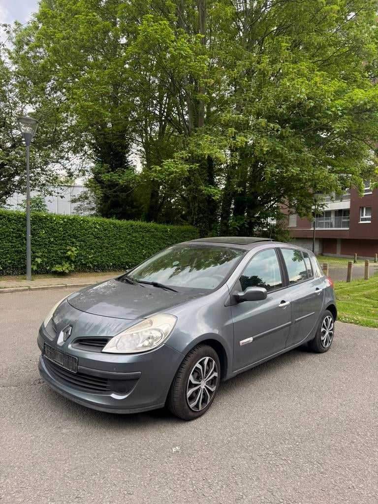 Clio 3 1.2 benzine 16V, Auto's, Renault, Particulier, Clio, Cruise Control, Benzine, 5 deurs, Handgeschakeld, Ophalen