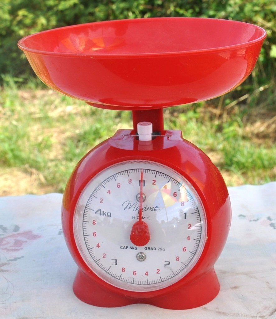 balance de cuisine vintage plastique rouge, Antiek en Kunst, Antiek | Keukengerei, Ophalen of Verzenden