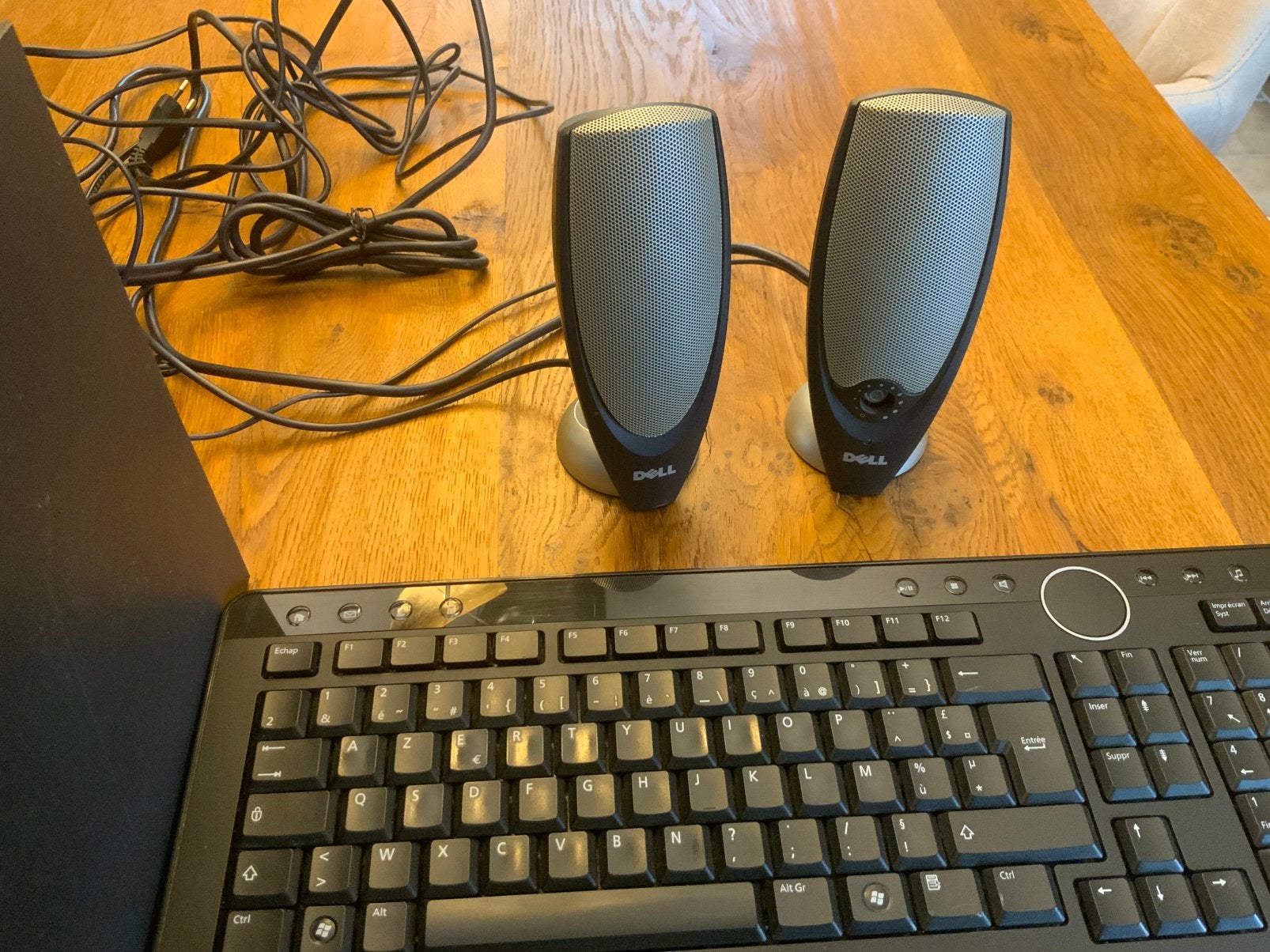 Ens. Dell clavier, souris et subwoofer avec 2 haut-parleur, Informatique & Logiciels, Enlèvement ou Envoi, Azerty, Utilisé, Sans fil