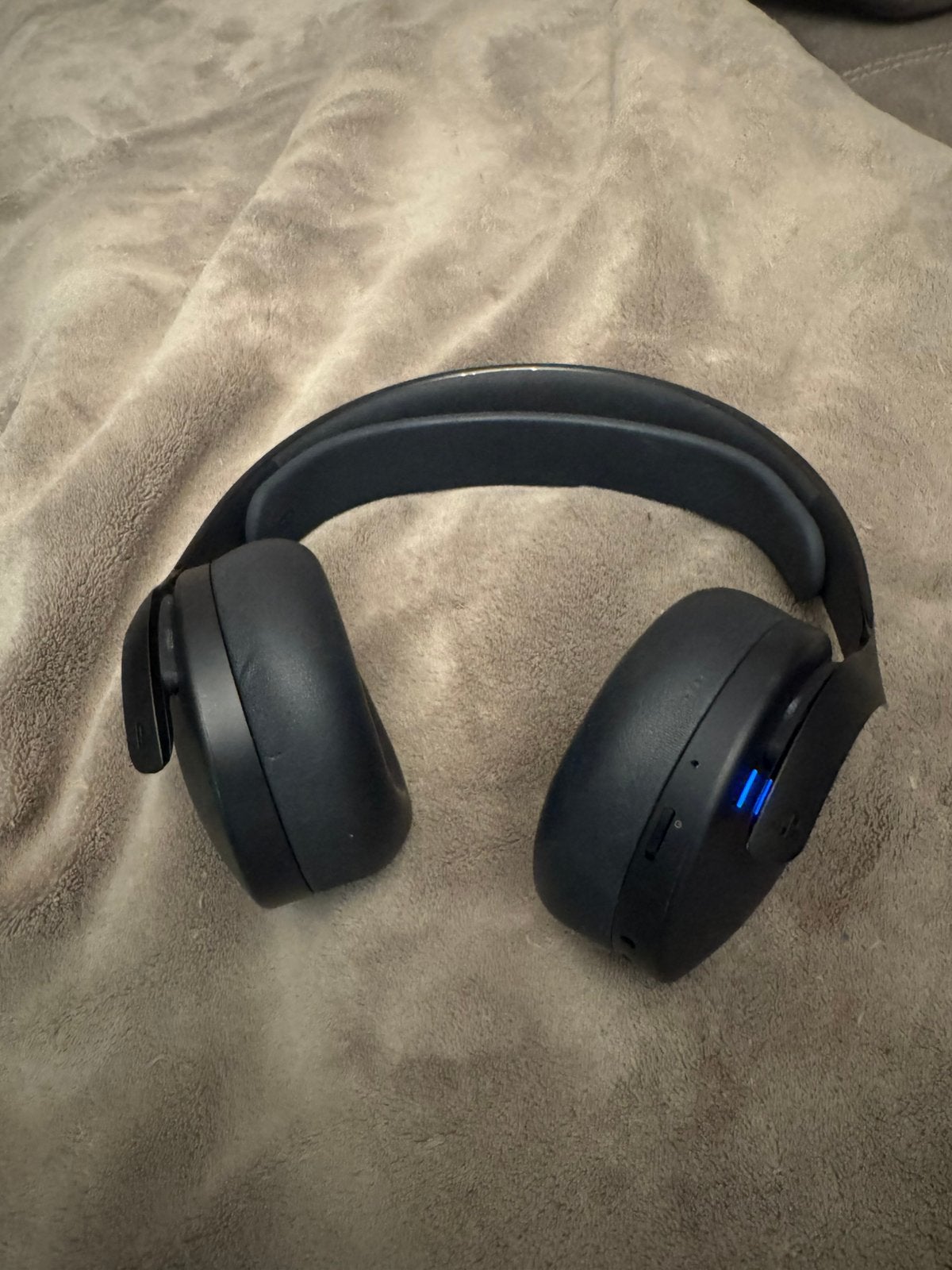 Playstation pulse 3D headset, Ophalen of Verzenden, Zo goed als nieuw