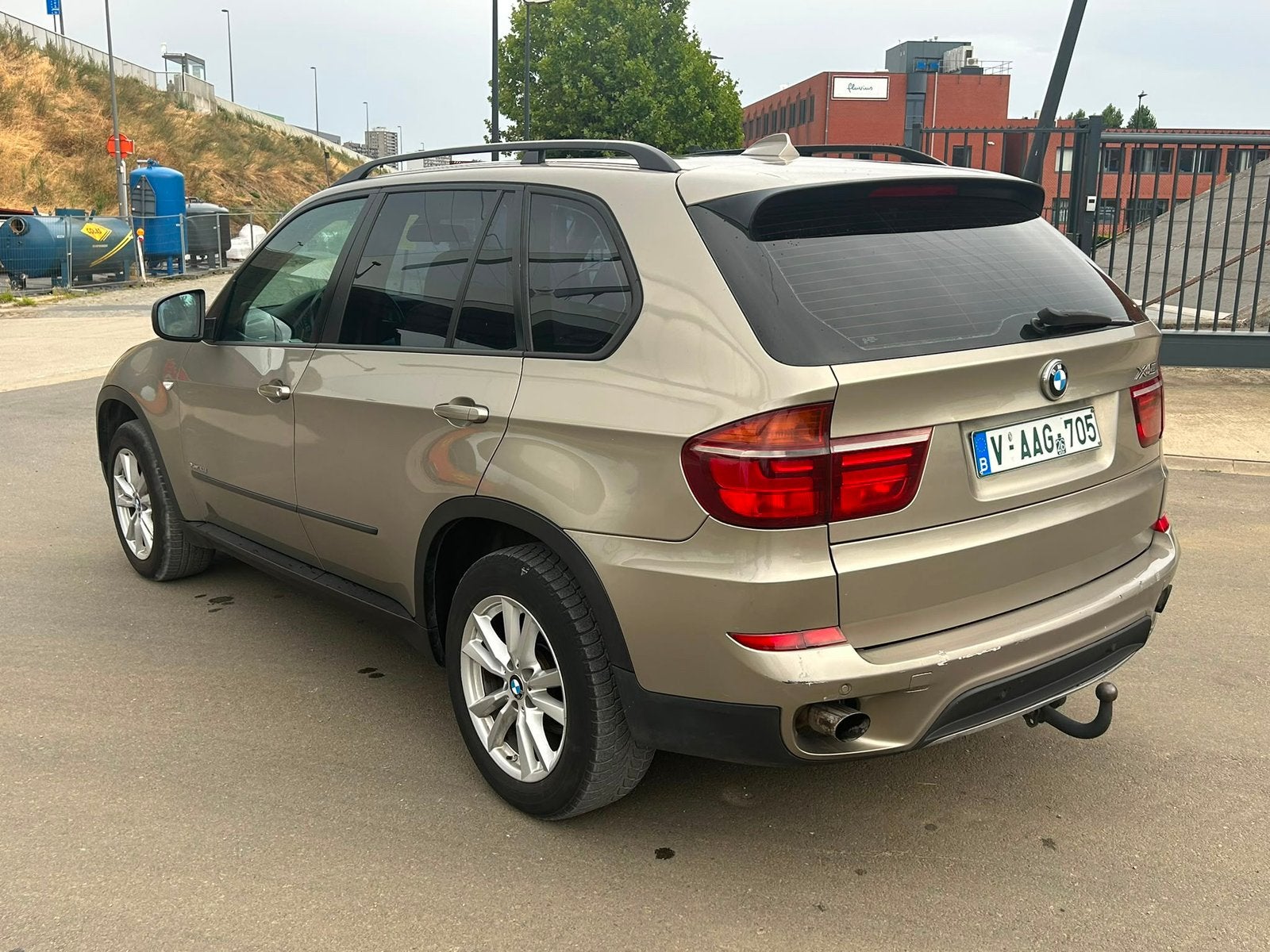 Bmw X5 3.0 Xdrive start rijd. Zeer goed. Export of handelaar, Auto's, BMW, Automaat, Euro 5, X5, Beige