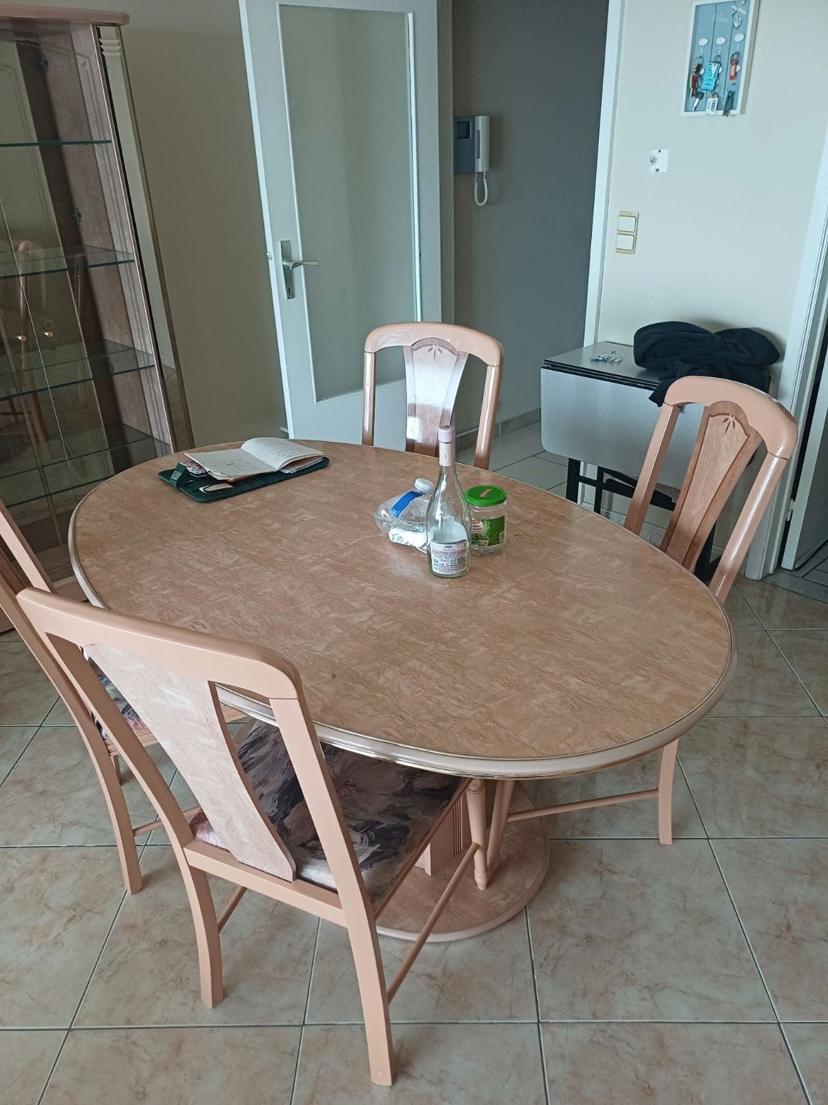 volledig eetkamer, dressoir, vitrinekast, salontafel, zetel, Ophalen, Gebruikt, Vintage, 4 tot 6 stoelen