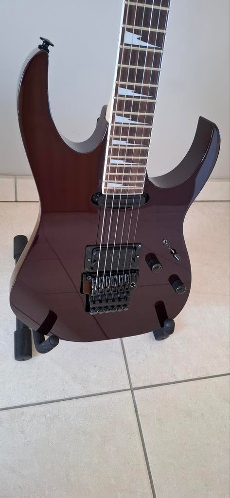Ibanez Rg565r Vampire Kiss, Muziek en Instrumenten, Snaarinstrumenten | Gitaren | Elektrisch, Ophalen