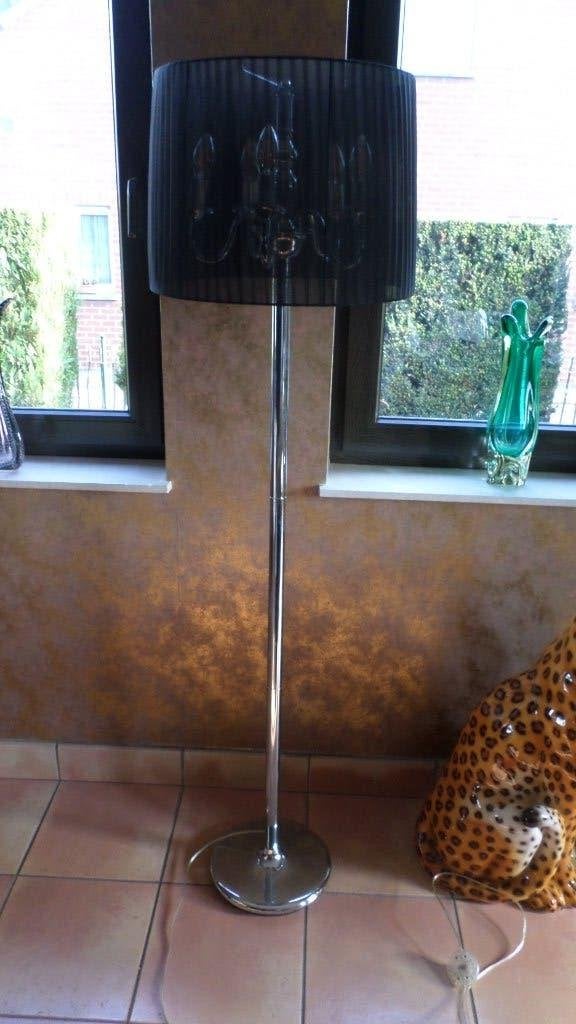 Grote vloerlamp, Ophalen