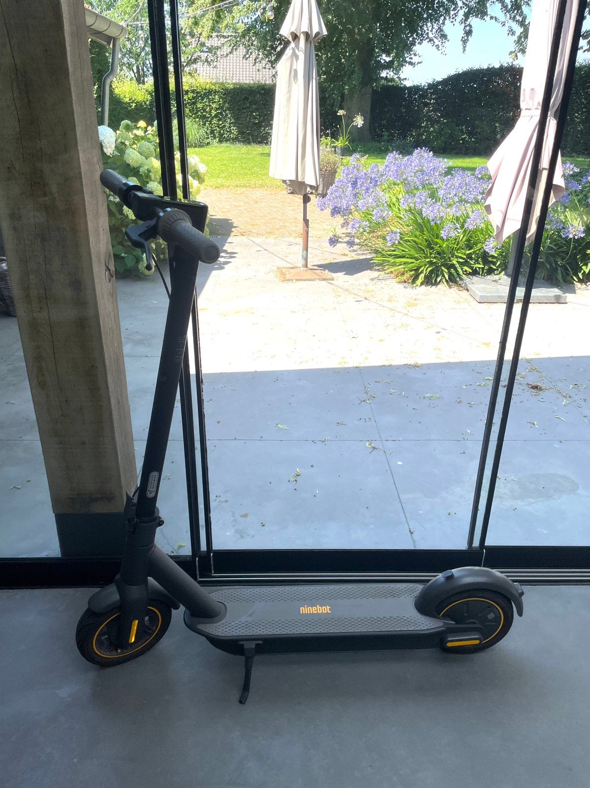 Ninebot kickscooter max model G30P elektrische step, Ophalen, Zo goed als nieuw, Elektrische step (E-scooter)