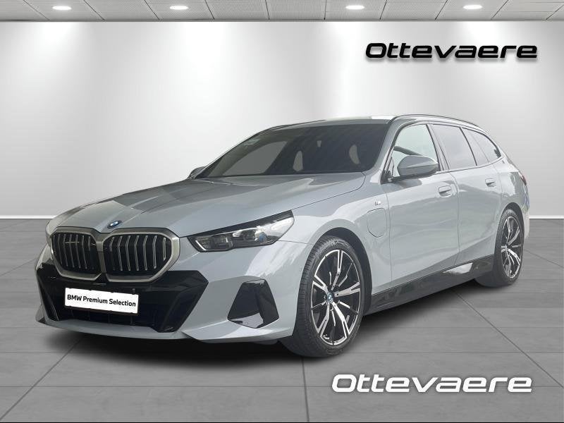 BMW 5-Serie Touring X-Drive M-Sport, Autos, Euro 6, Autres carburants, Bleu, 5 portes