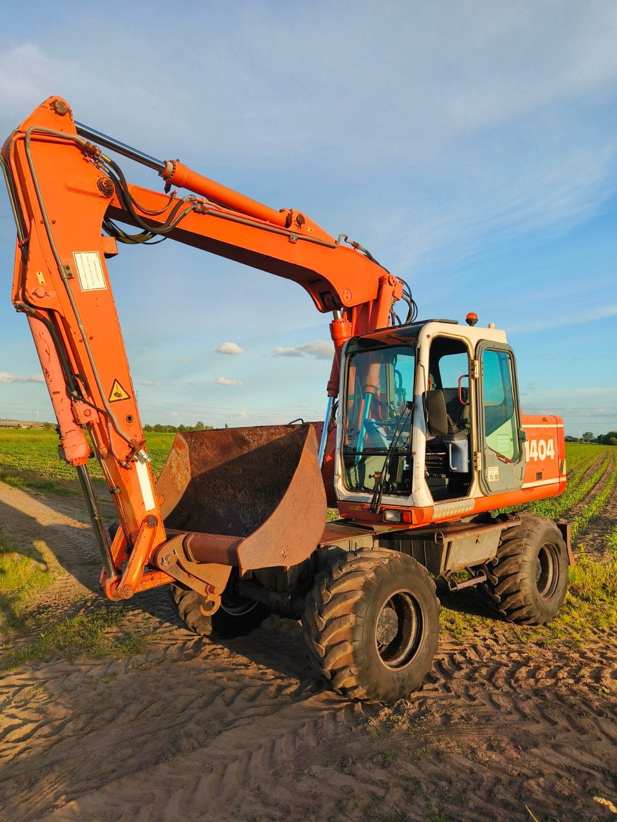 Bandenkraan Atlas 1404, Zakelijke goederen, Machines en Bouw | Kranen en Graafmachines, Graafmachine, Ophalen