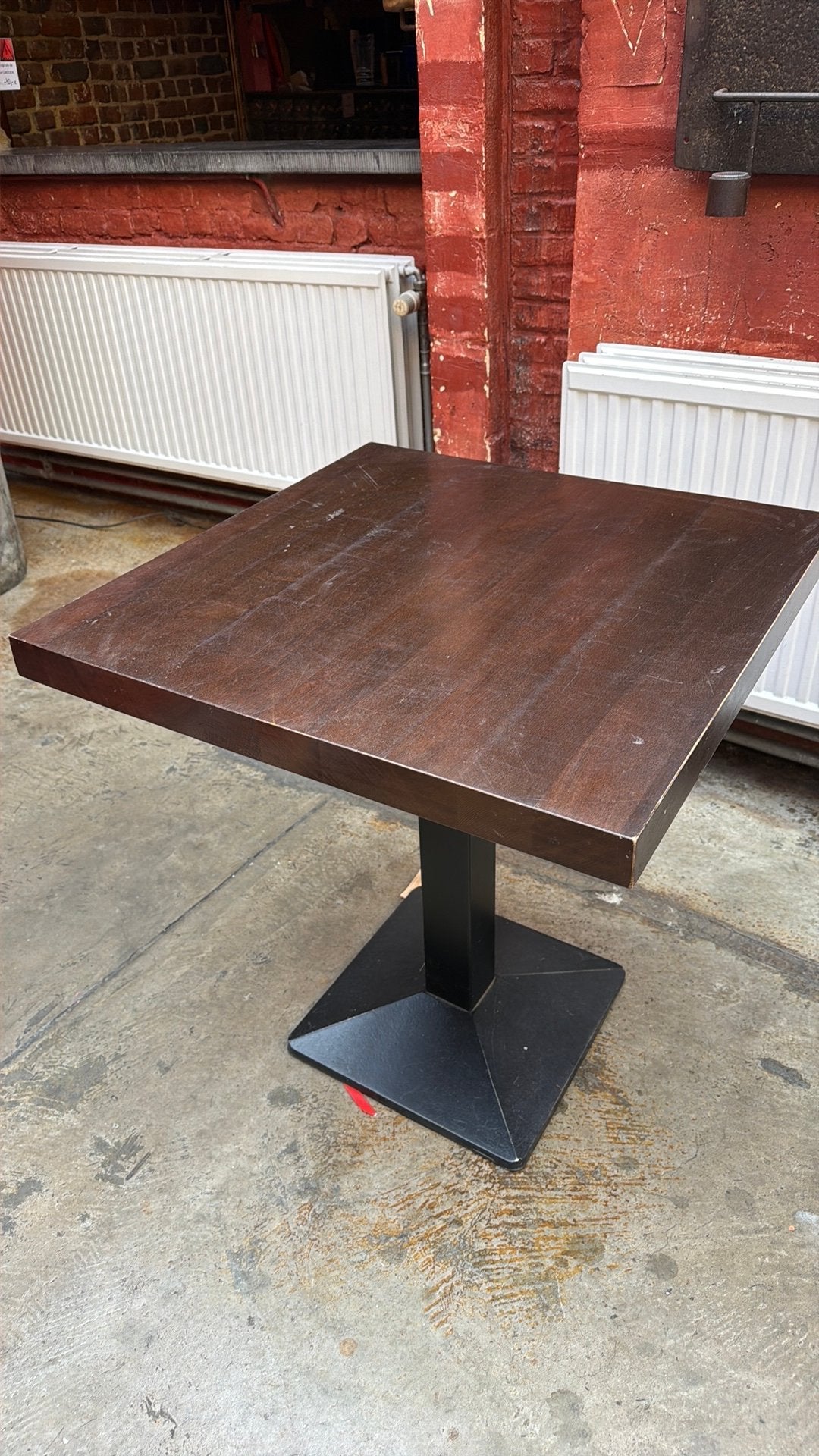 Table a vendre, Maison & Meubles, Enlèvement, Utilisé