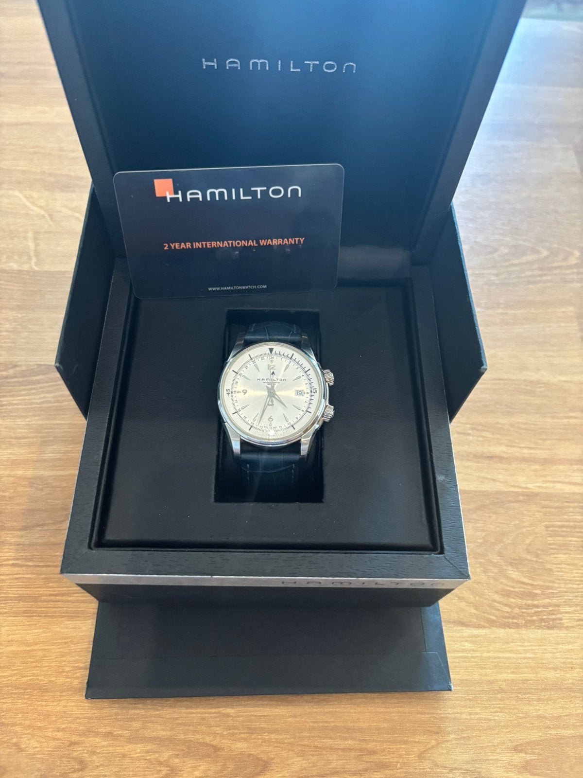 Hamilton Jazzmaster Traveler GMT, Handtassen en Accessoires, Horloges | Heren, Overige merken, Leer, Staal, Polshorloge