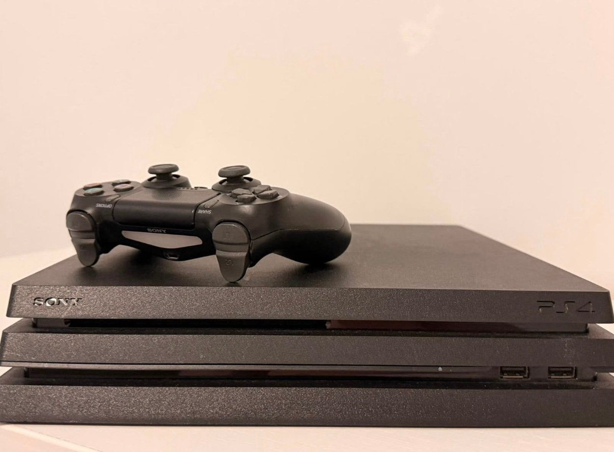 PlayStataion4 pro, Consoles de jeu & Jeux vidéo, Enlèvement ou Envoi, Avec 1 manette, Comme neuf, 1 TB