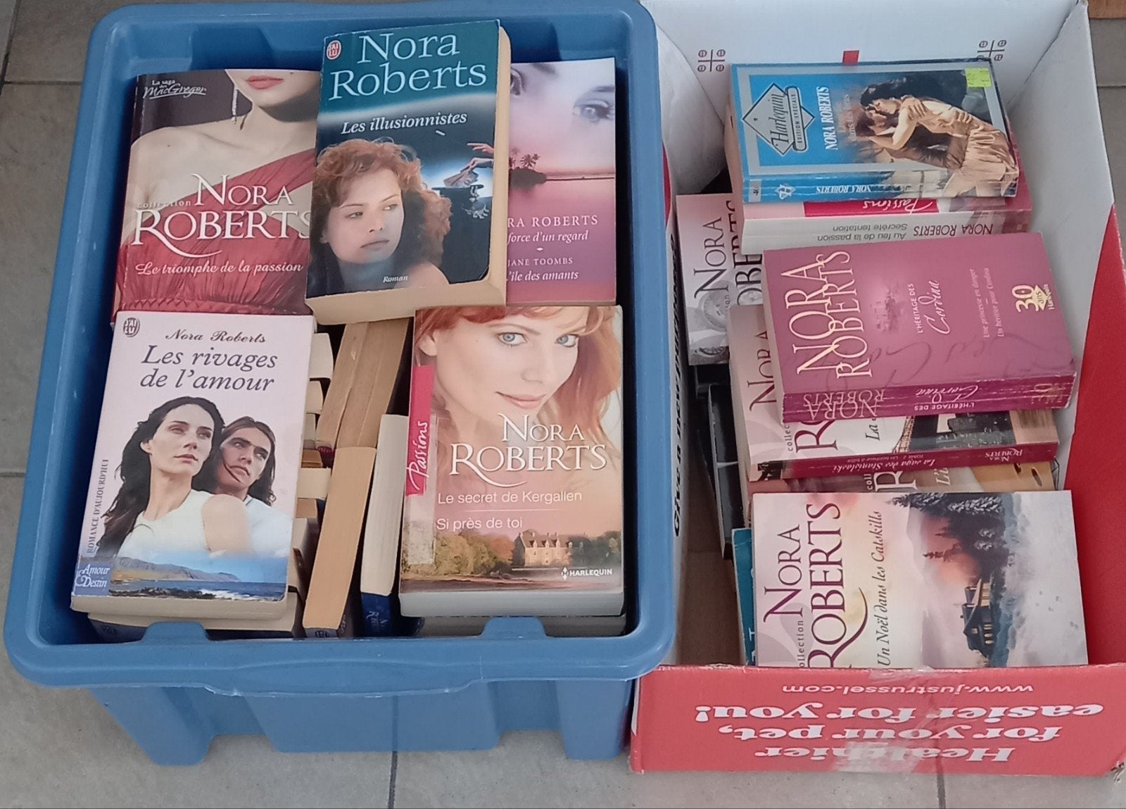 Lot de 63 livres Nora Roberts, Livres, Enlèvement