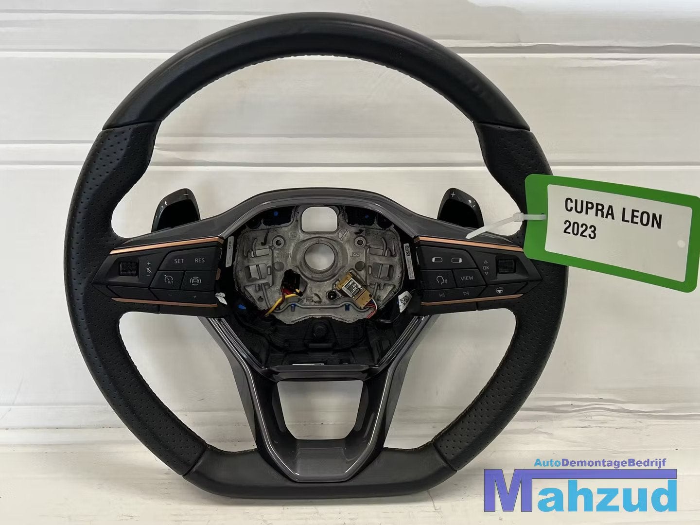 CUPRA LEON SPORTSTOURER Stuurwiel stuur flipper 2020+, Gebruikt, Autovia A-2, Km 585 585
08760  Martorell, ES, SEAT S.A., Customercare@seat.es