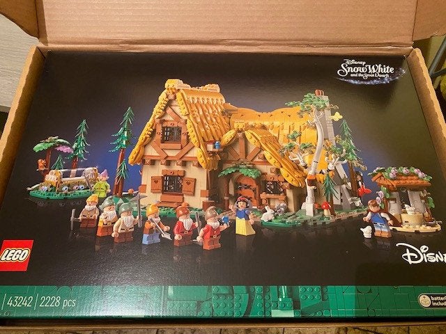 Lego 43242 - Huisje van Sneeuwwitje en de zeven dwergen -, Kinderen en Baby's, Ophalen, Compleet, Lego, Nieuw