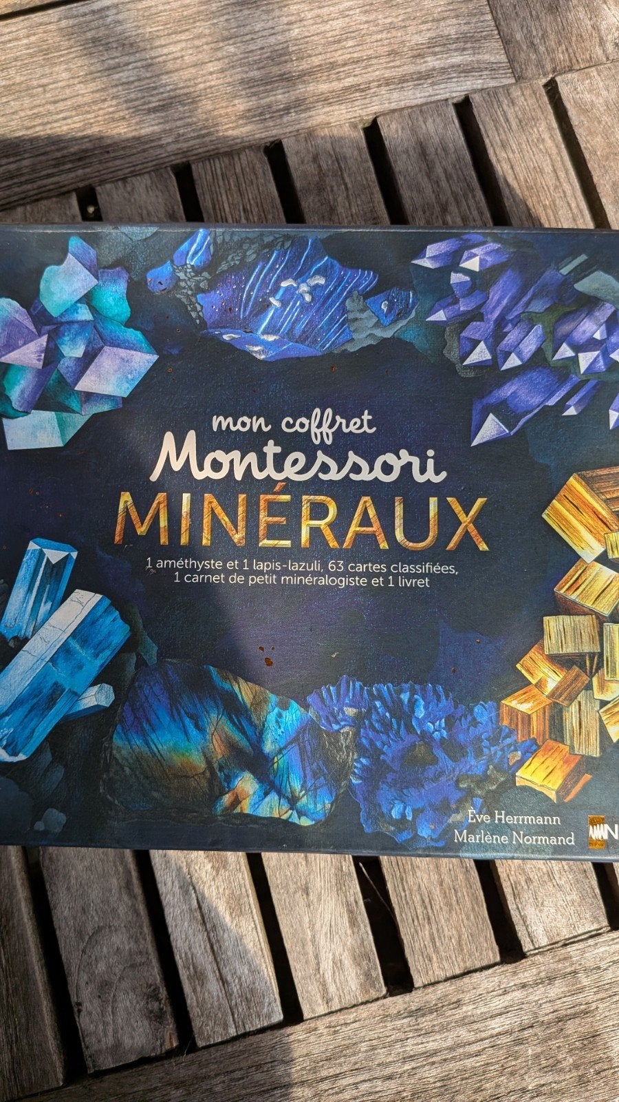 Mon coffret Montessori Minéraux, Enlèvement