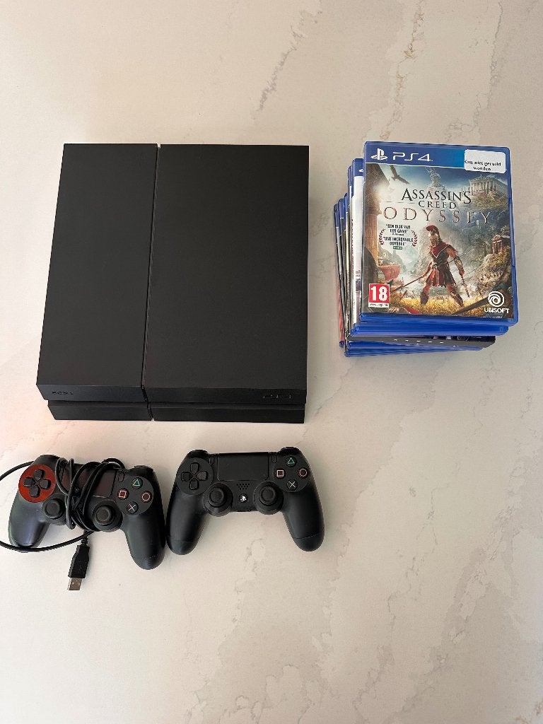 Playstation 4 + 2 controllers + 9 games, Consoles de jeu & Jeux vidéo, Enlèvement, Utilisé, 1 TB, Avec 2 manettes