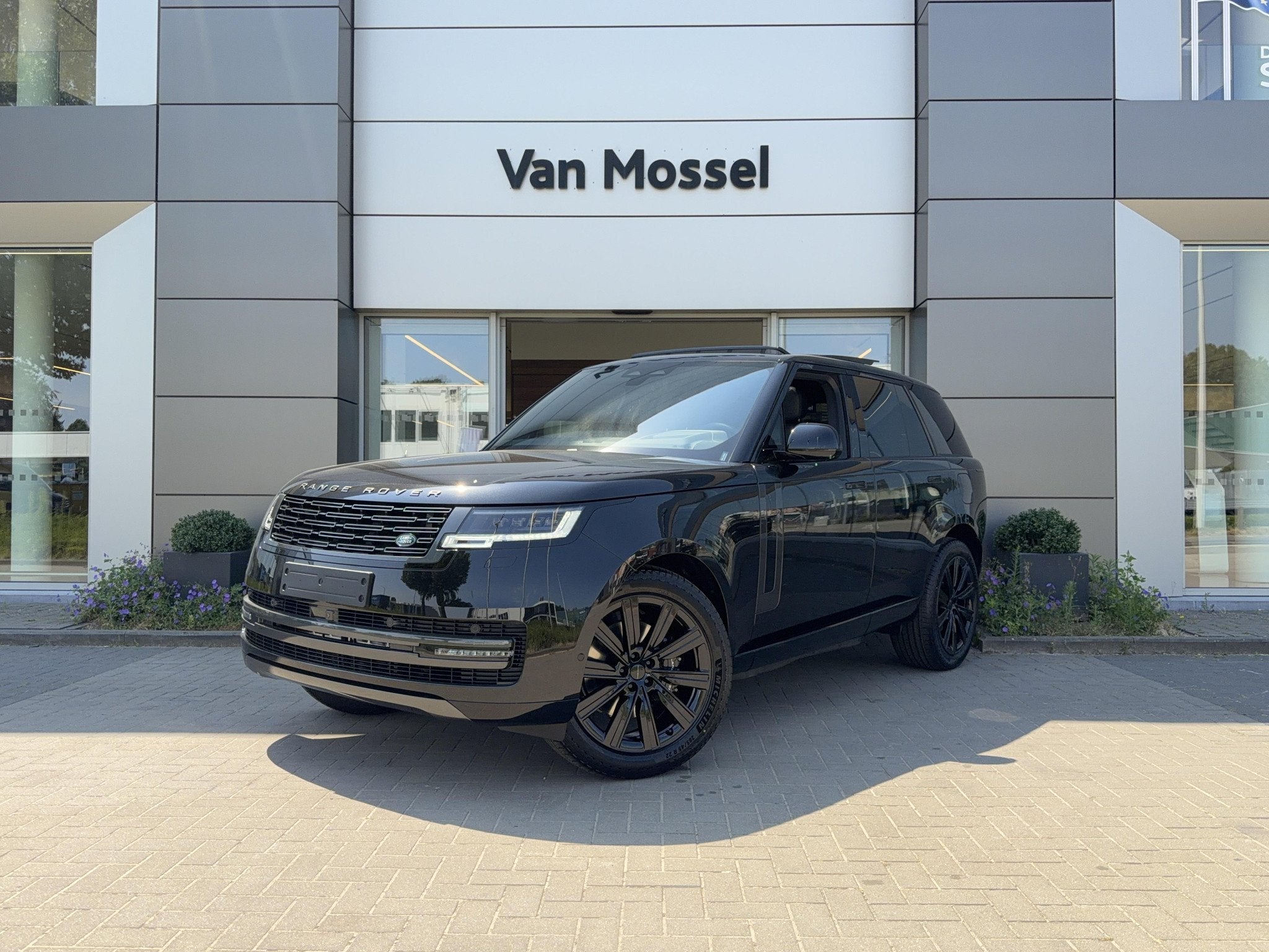 Land Rover Range Rover HSE P460e (bj 2026, automaat), Auto's, Automaat, 460 pk, 338 kW, 2 zetels